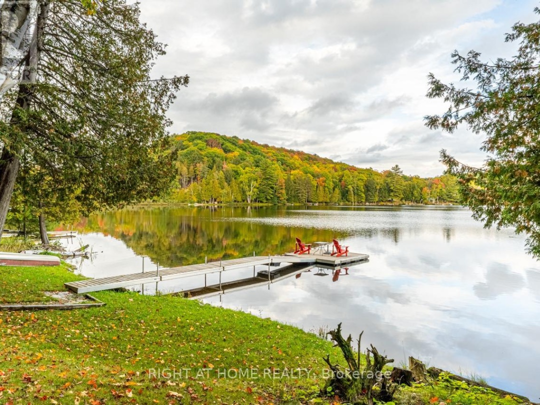 1220 PORTAGE LAKE ROAD, 