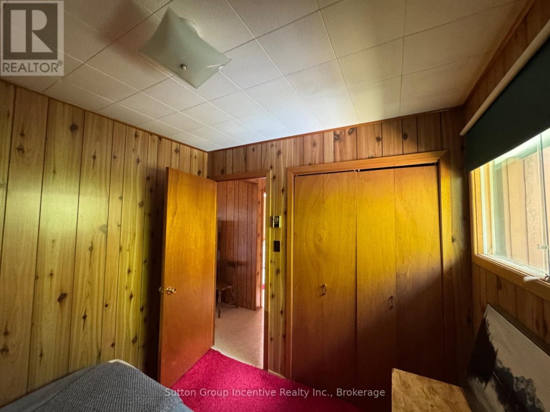 1017 Goldfinch Court, Sparrow Lake