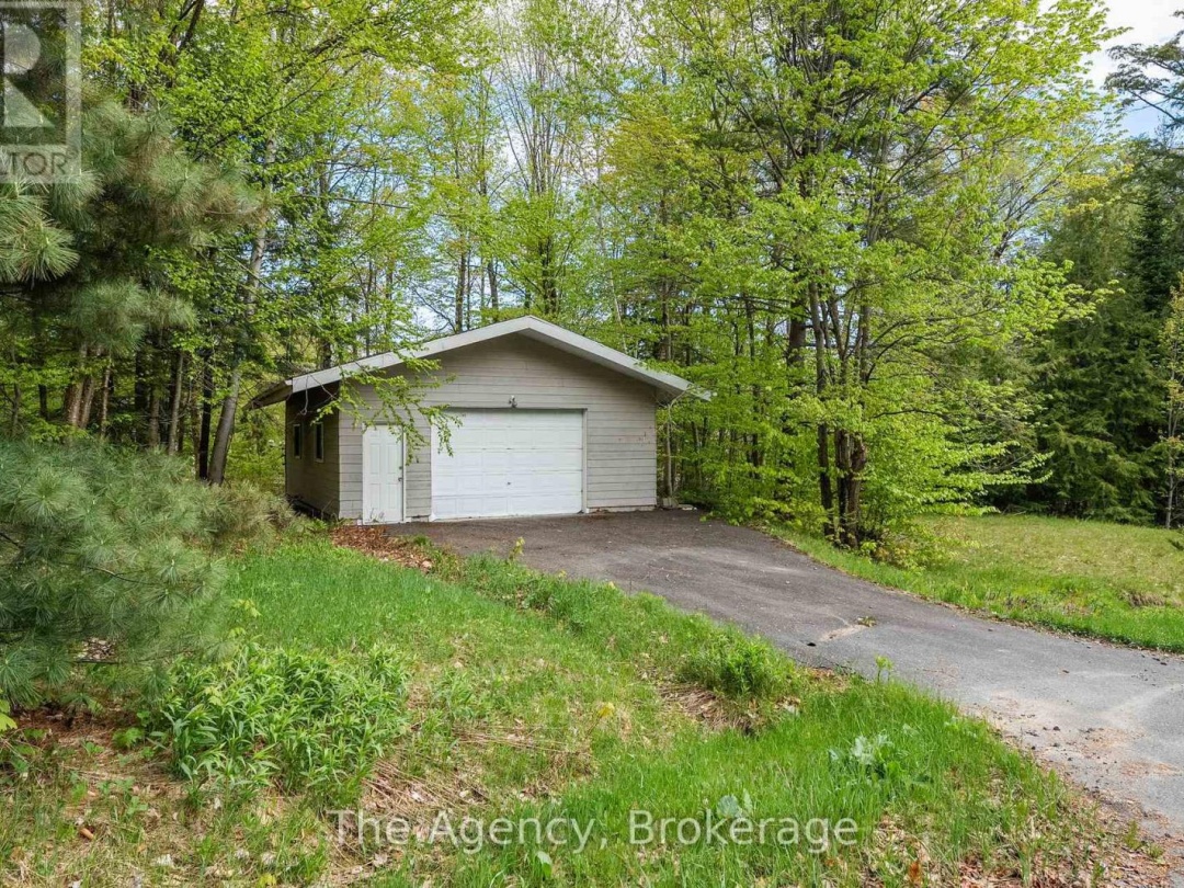80 Tall Timbers Road, Lake Joseph