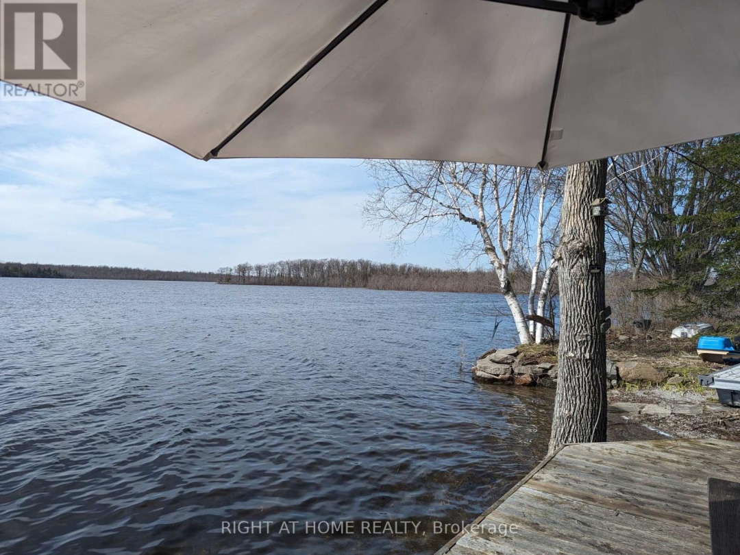 187 Campbell Beach Road, Dalrymple Lake