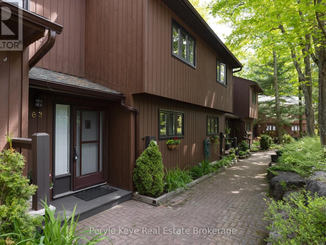 2 63 Southbank Drive, Lake Muskoka