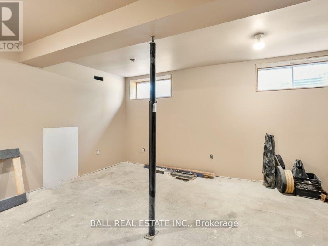 4263 LOOP ROAD, 