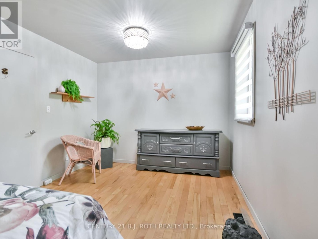 1039 DIVISION ROAD E, 