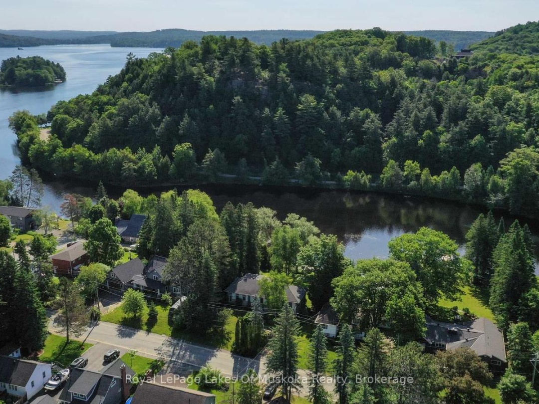 9 MOUNTVIEW AVENUE, 
