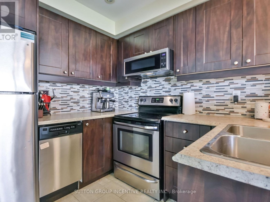 39 12 Lankin Boulevard, Orillia