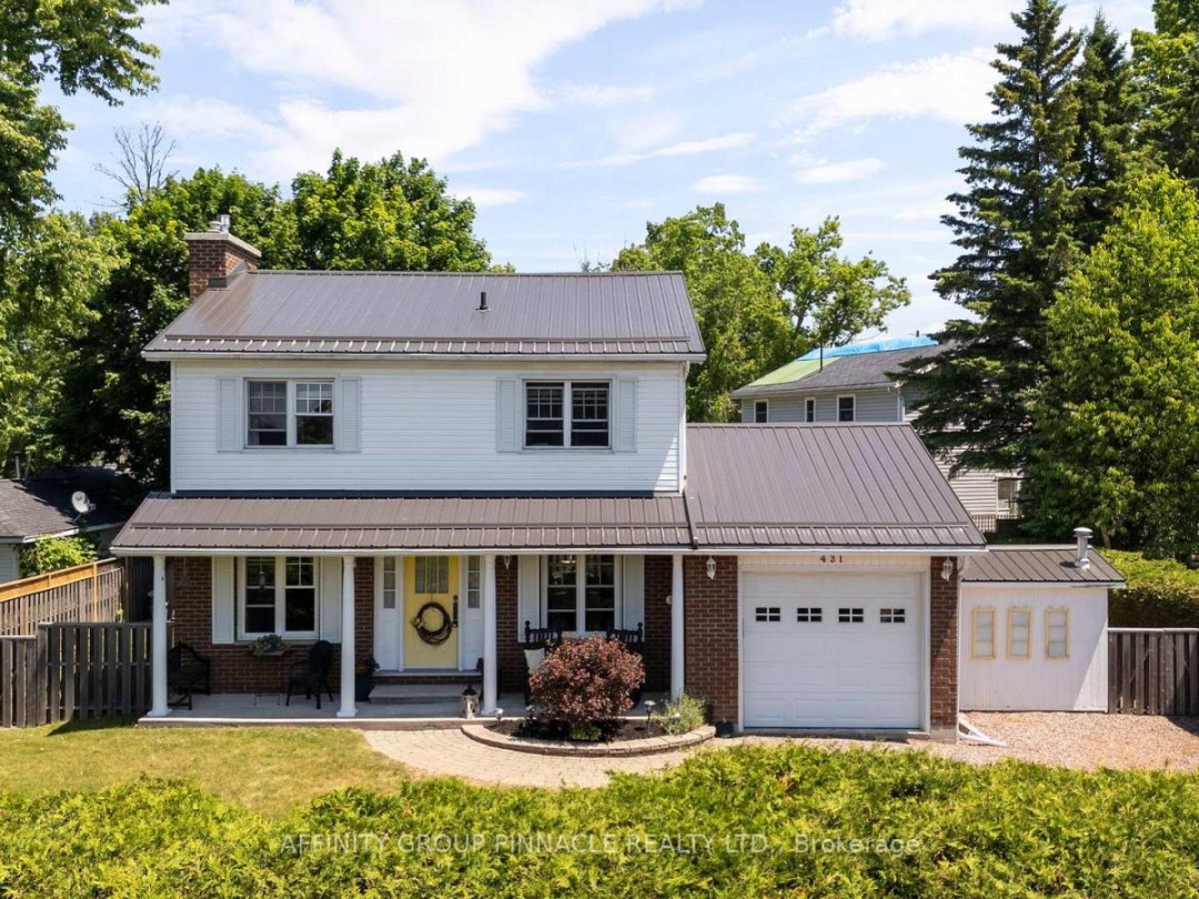431 DUNDAS STREET, 