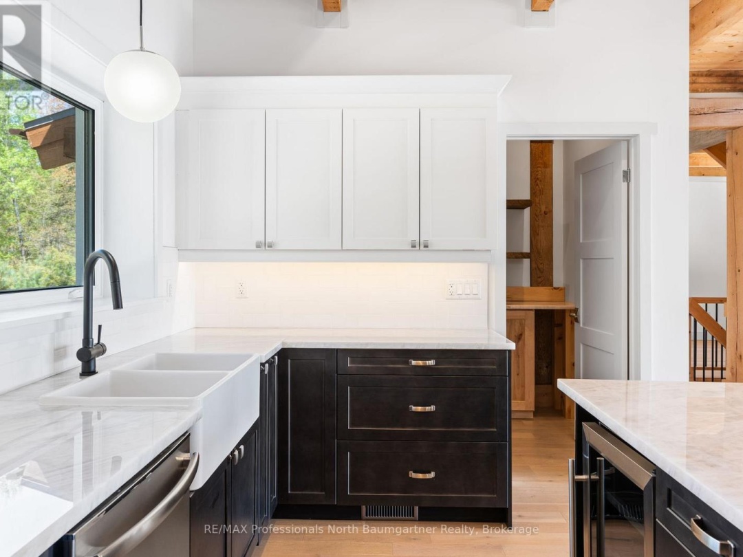 2987 Boice Bradley Road, Redstone Lake