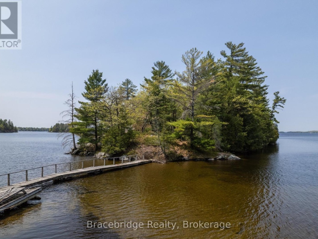 1032 EVERGREEN CRESCENT, 