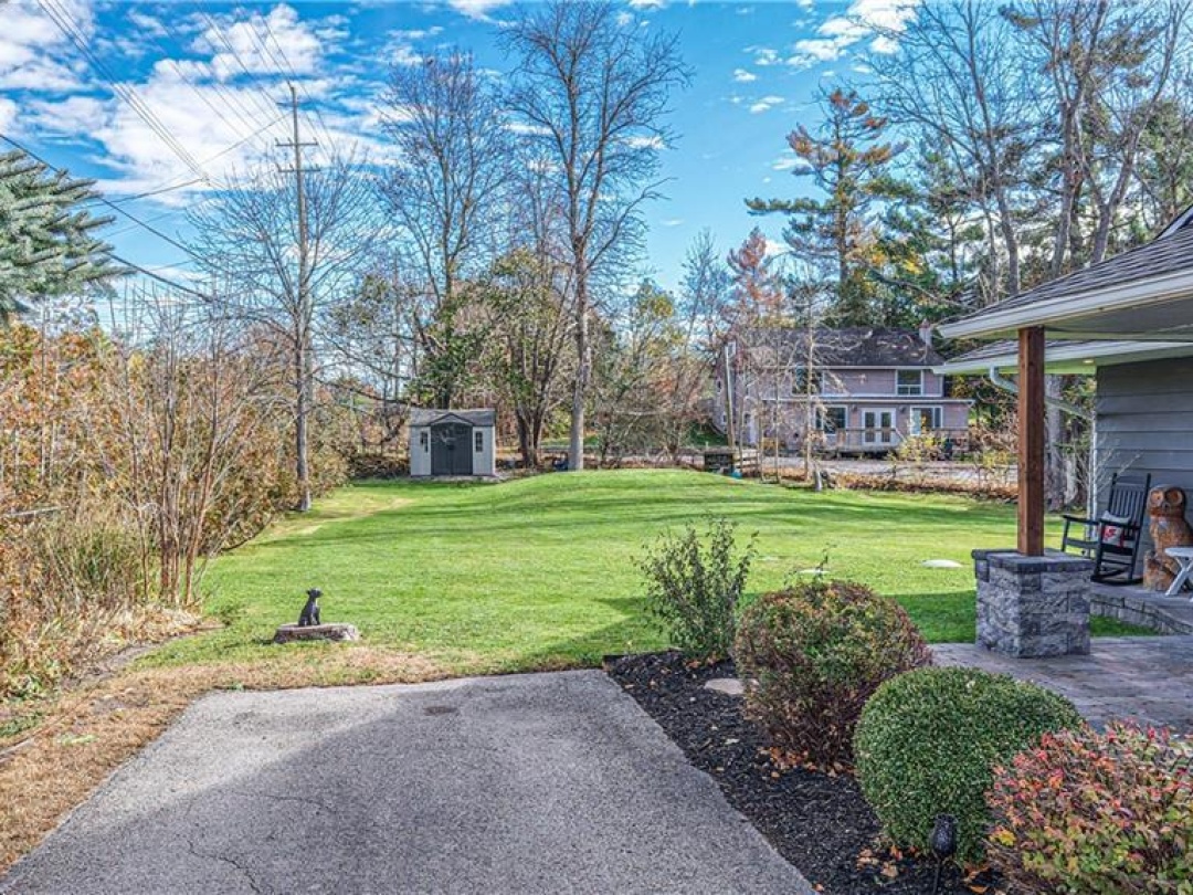 8222 COUNTY RD 169 Road, 