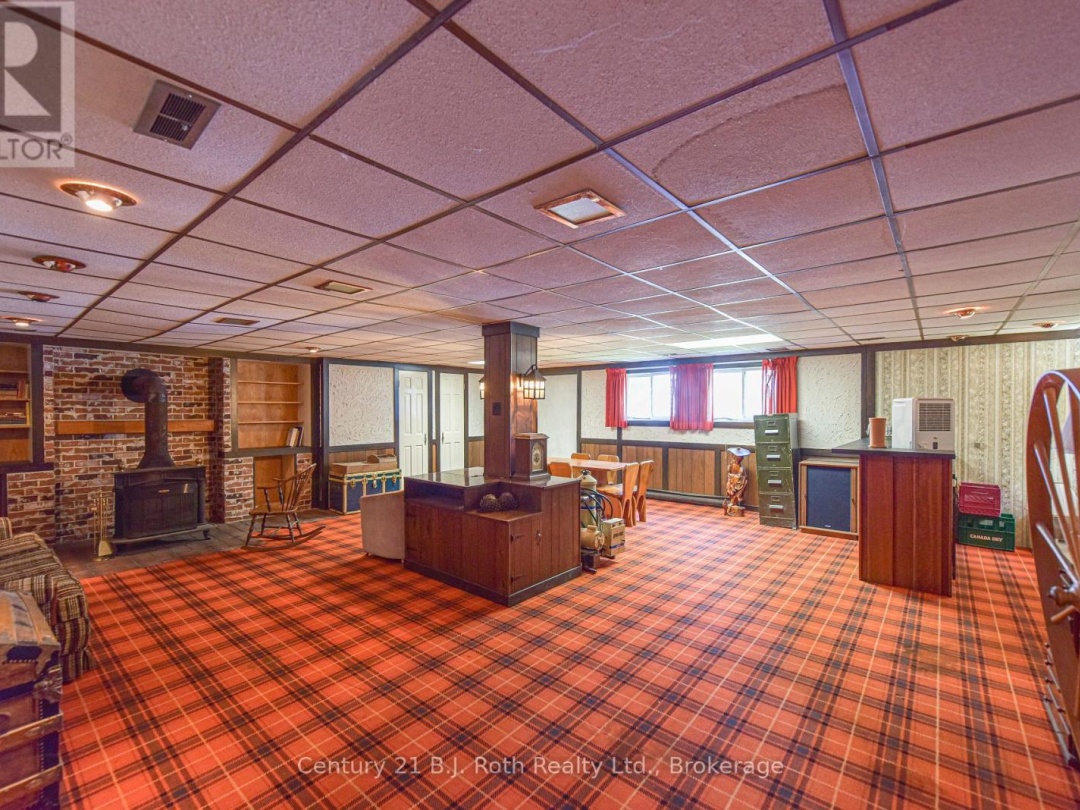 330 BAY STREET, 