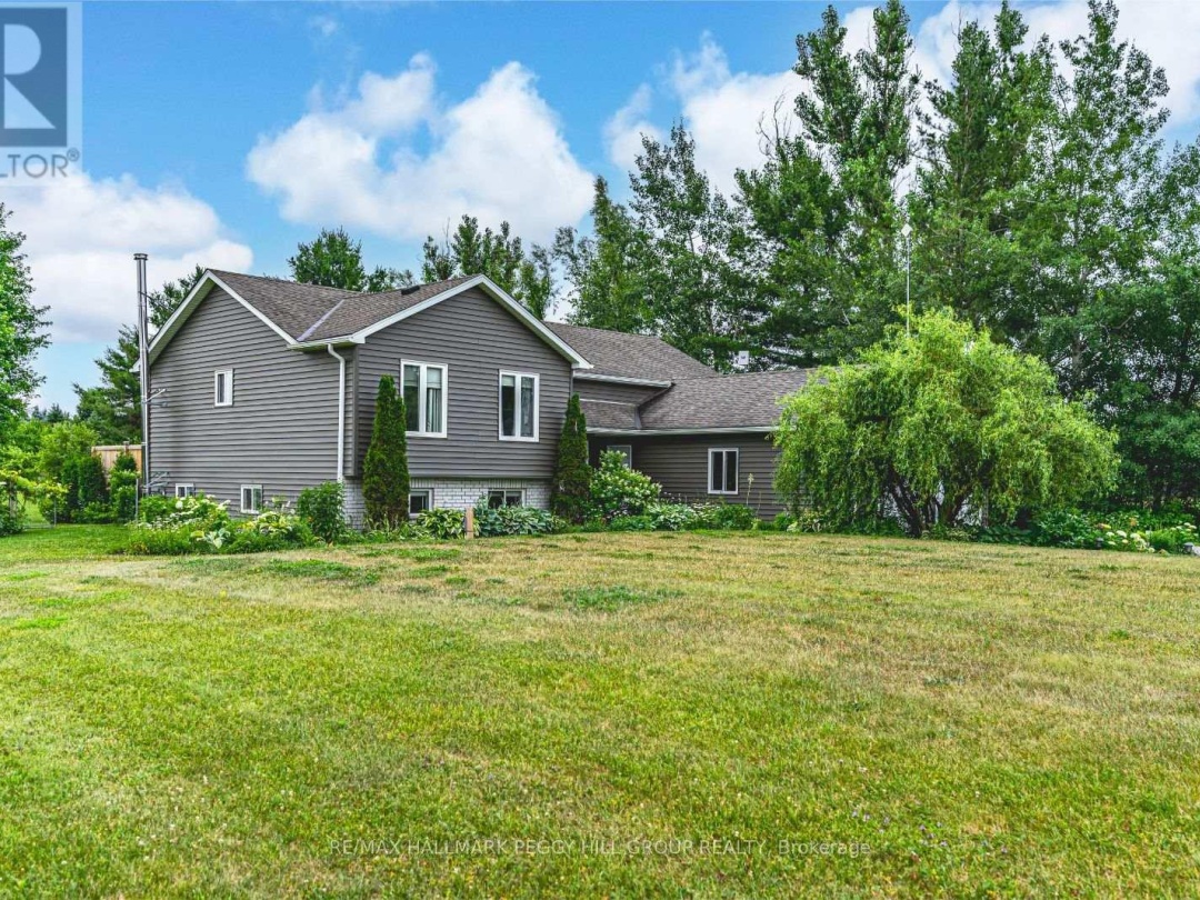 285 WARMINSTER SIDEROAD, 
