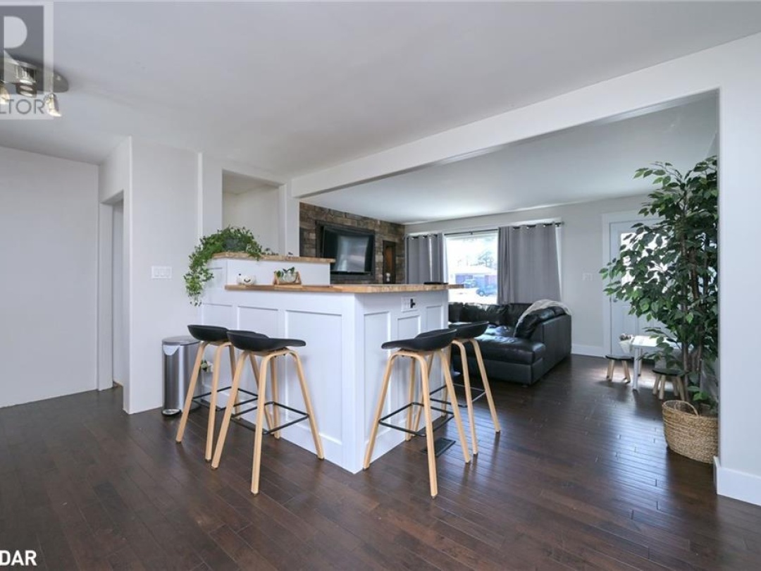 5653 12 Highway, Ramara