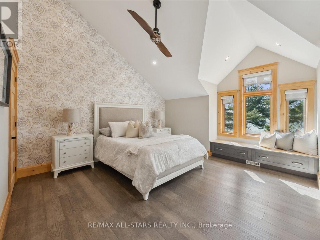 27440 Cedarhurst Beach Road, Lake Simcoe