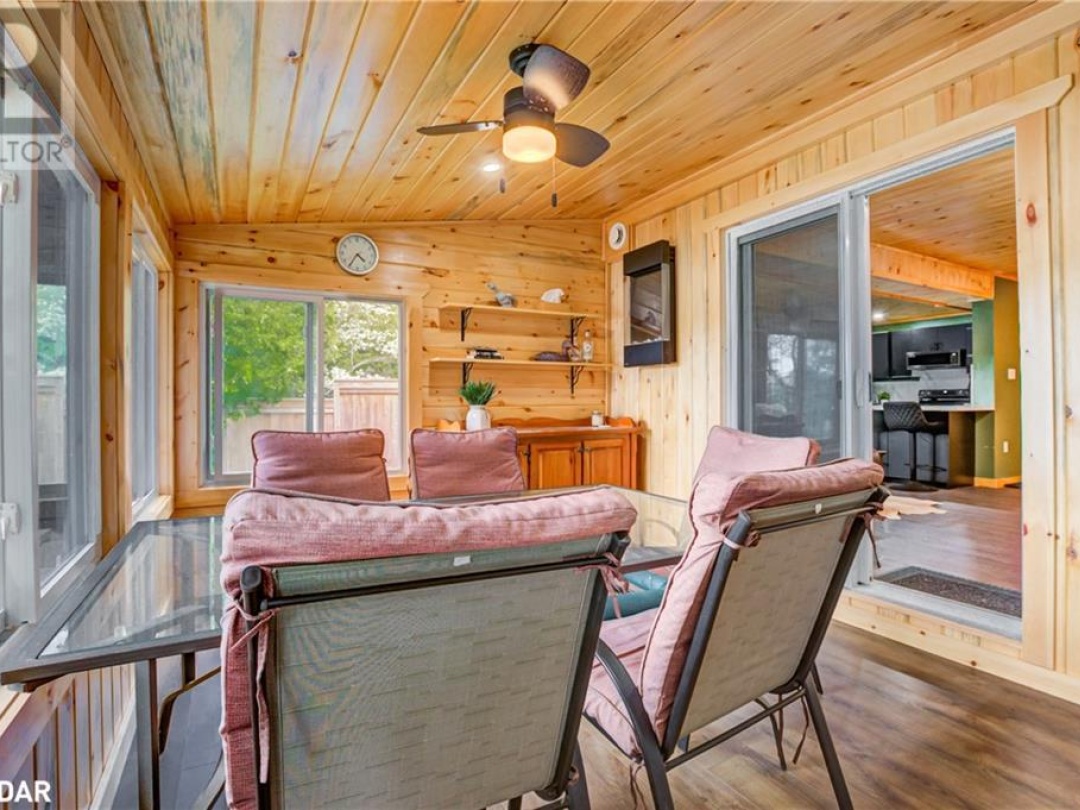 1105 LAKESHORE ROAD Road, Gooderham Lake