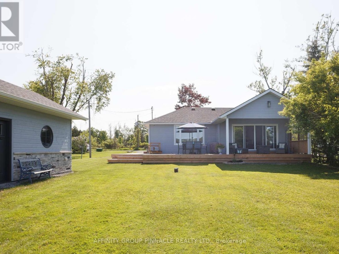 12 GILLIS STREET, Sturgeon Lake