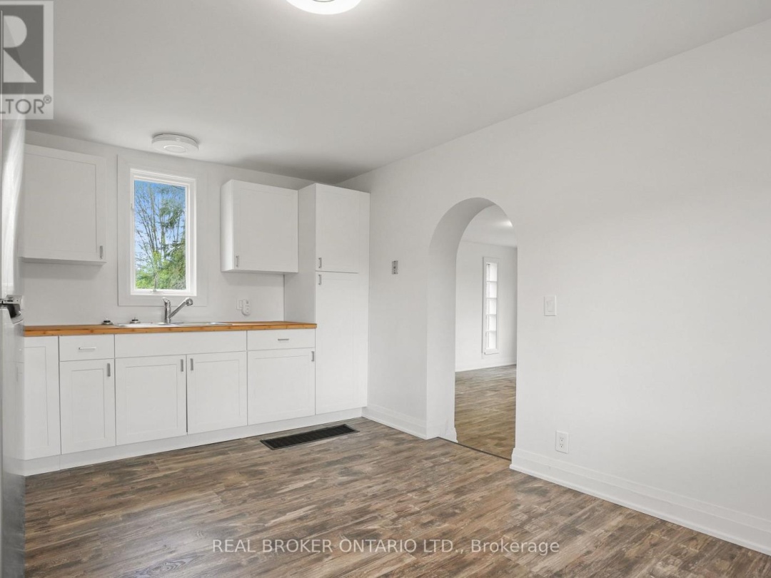 261 PORTAGE ROAD, Canal Lake