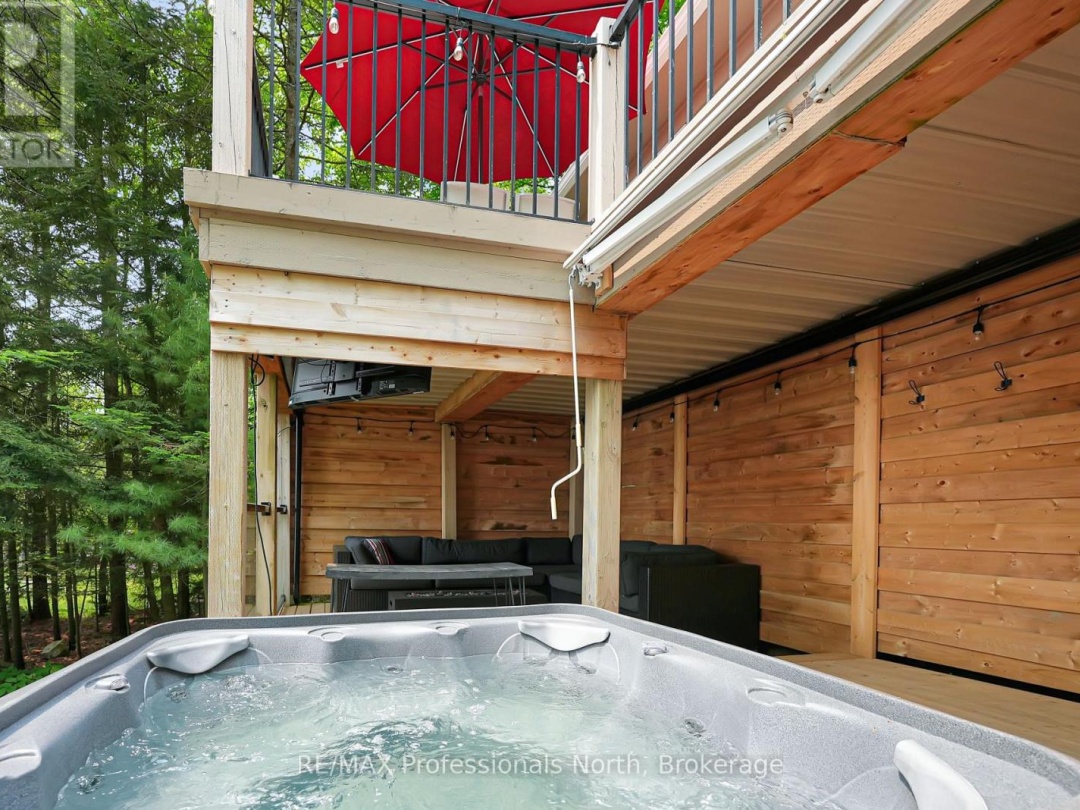 1998 Alsop Road, Glamor Lake
