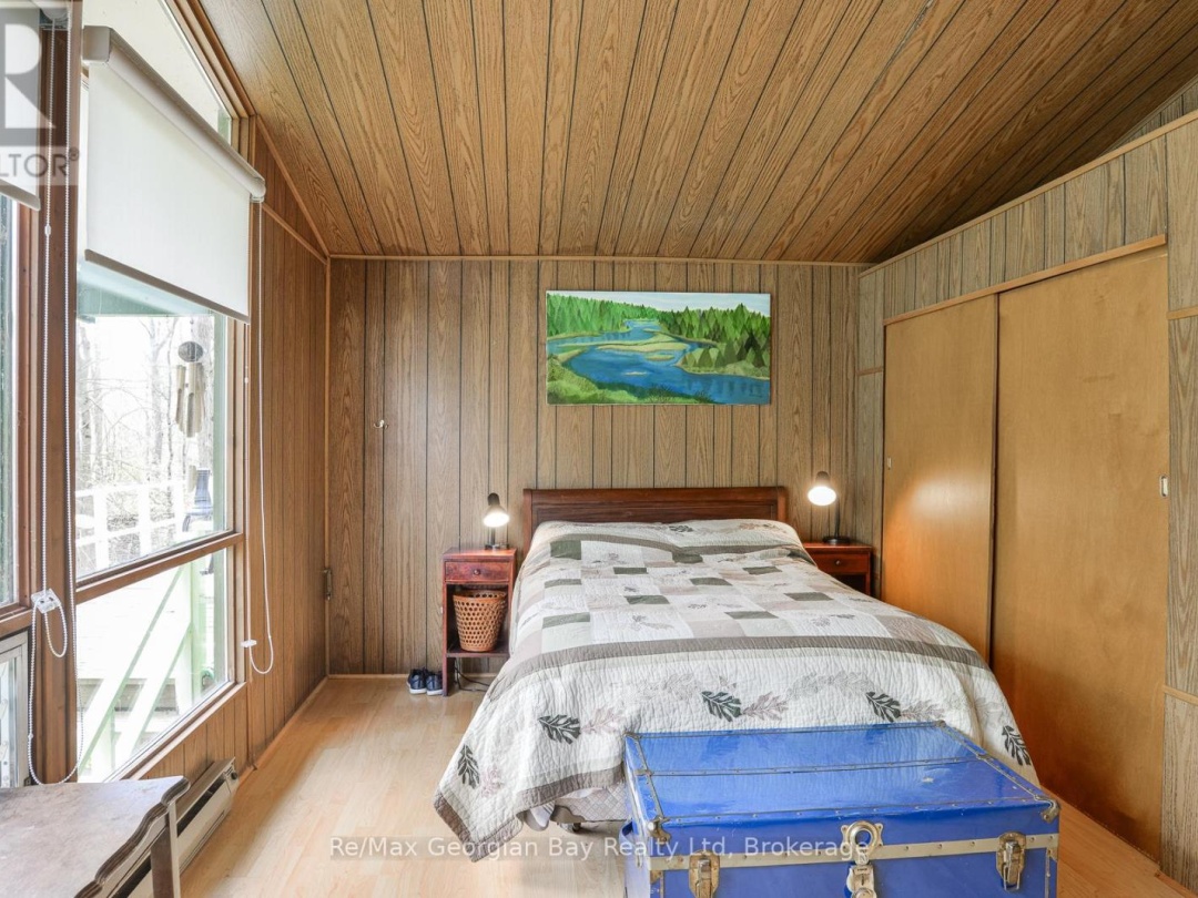 214 Trans Canada Bay Road, Six Mile Lake