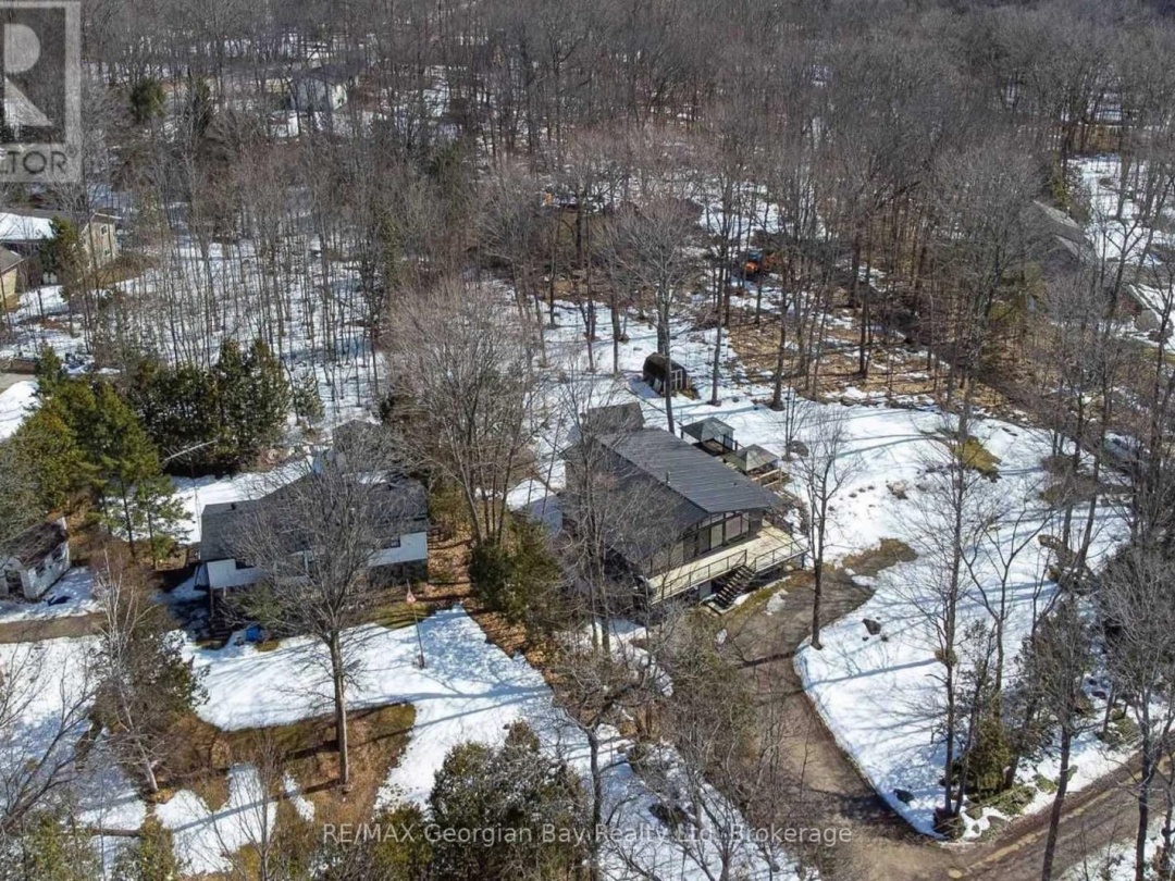 1745 TWIN OAKS CRESCENT, Matchedash 