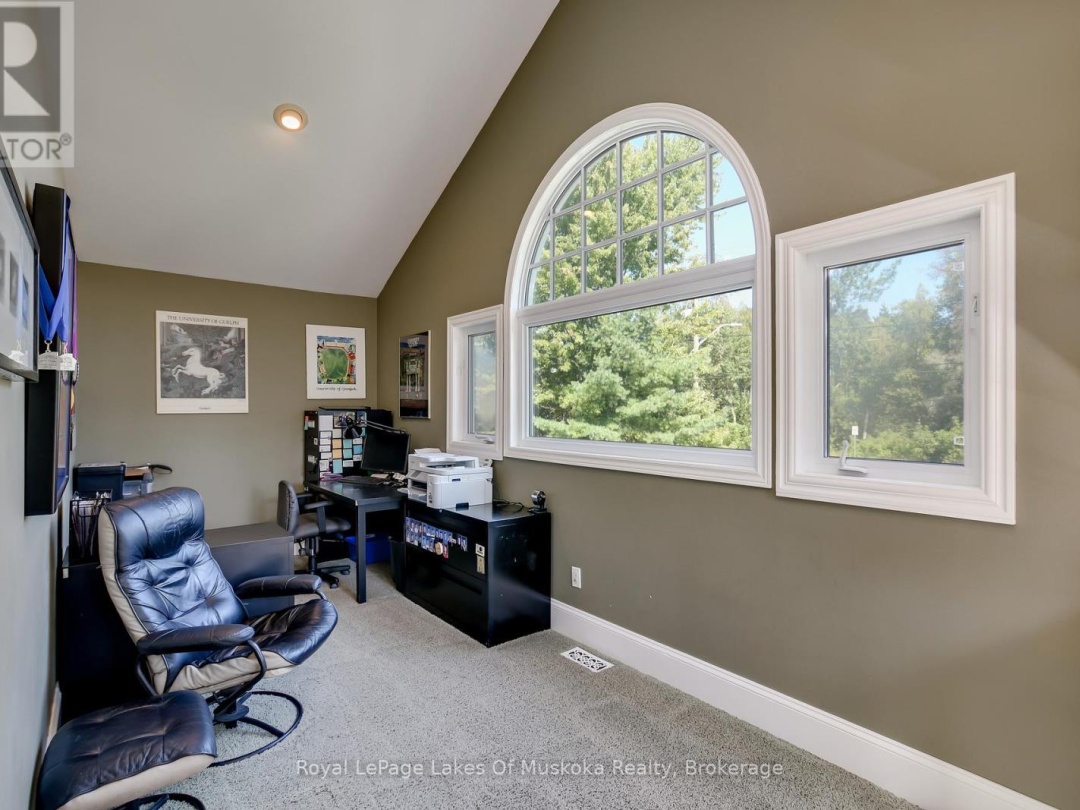 230 Ecclestone Drive, Bracebridge