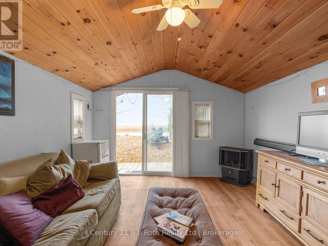 3772 HARRY'S LANE, Lake Simcoe
