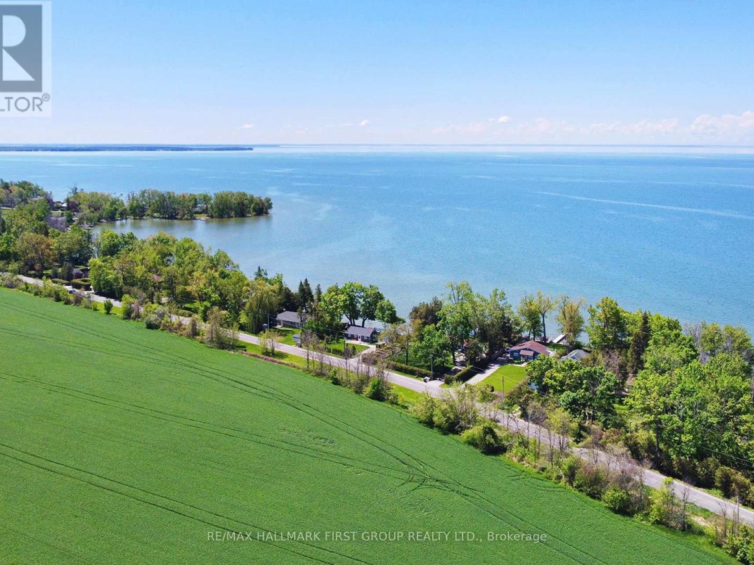 2196 Lakeshore Drive, Lake Simcoe