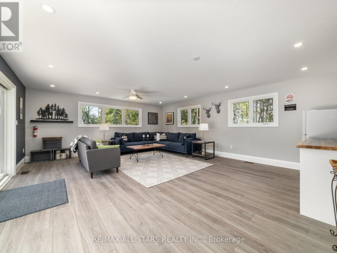 15 BERRY LANE, 