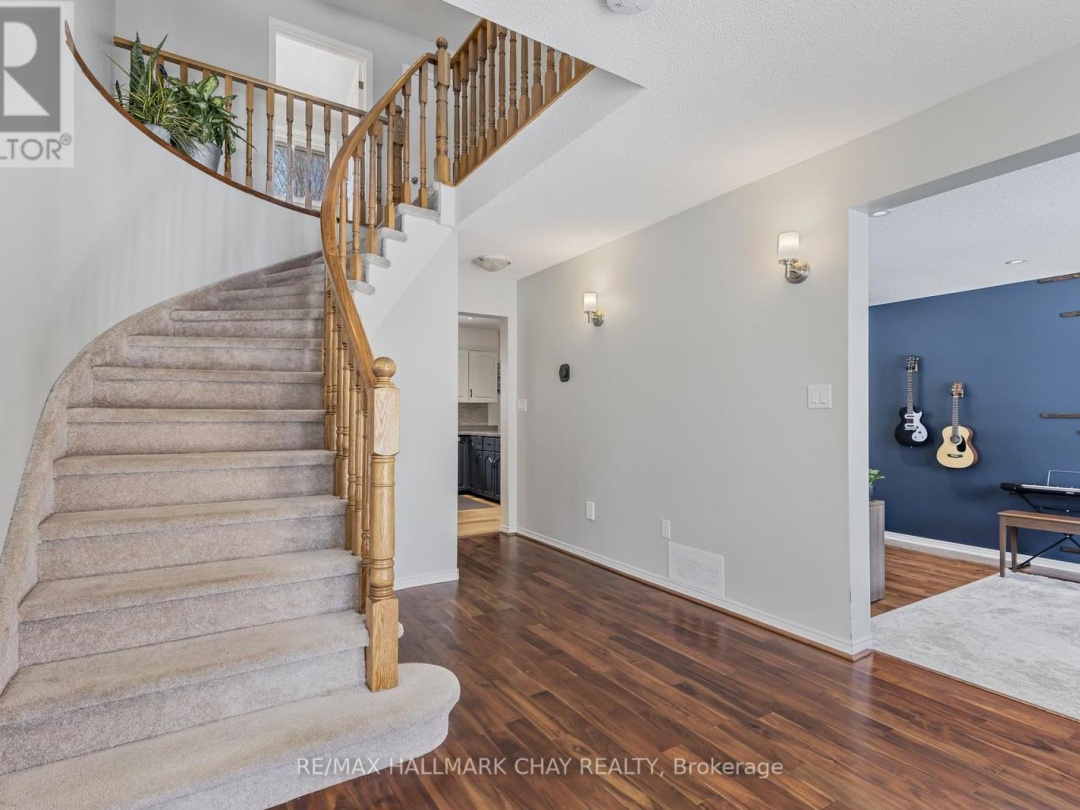 5810 Lowanda Lane, Ramara