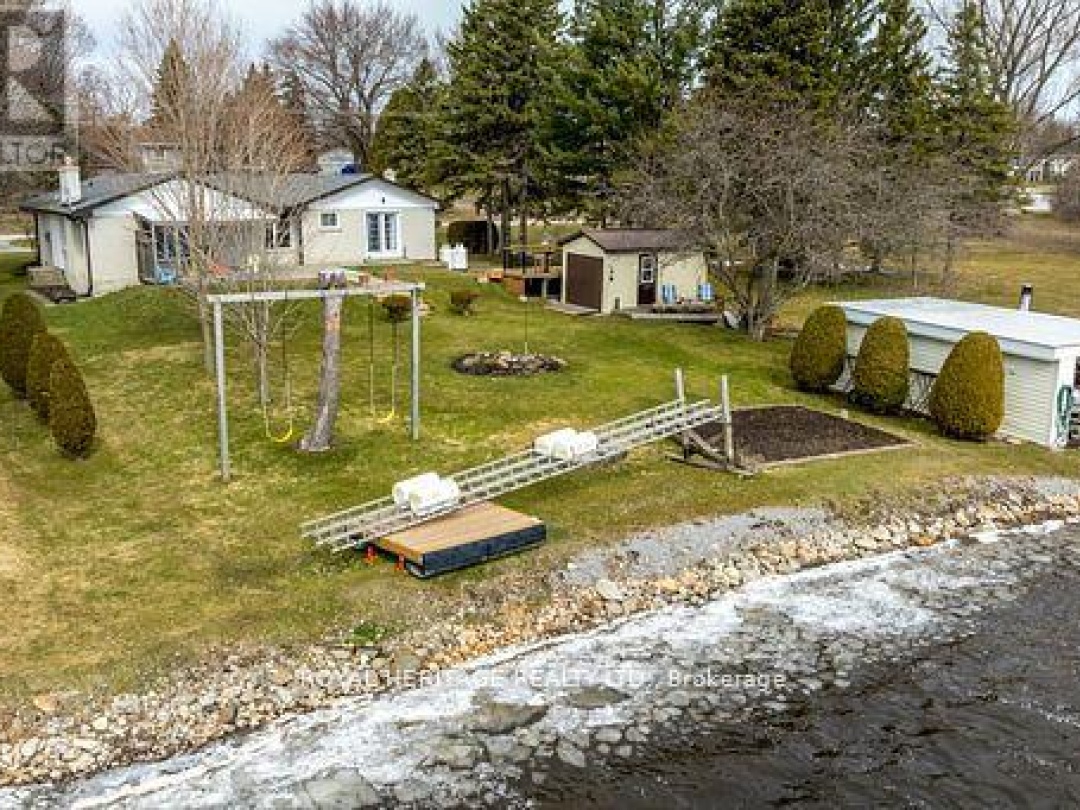 111 Beehive Drive, Sturgeon Lake