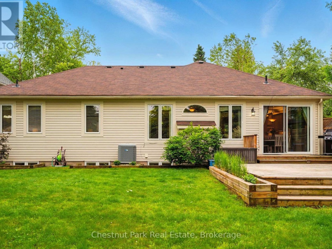 33 CLEARBROOK TRAIL, 