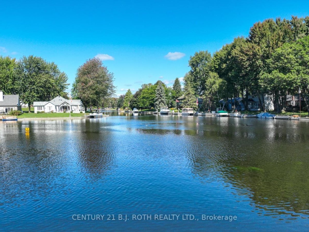 60 Simcoe Road, Lake Simcoe