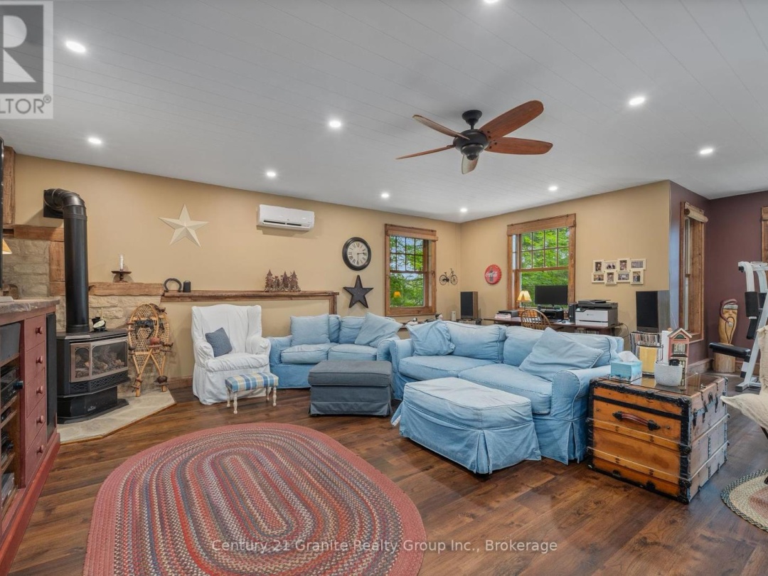 1031 ROTUNDA DRIVE, 