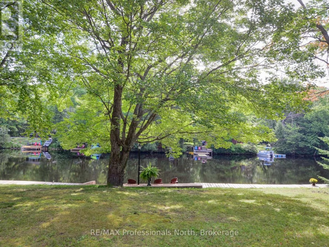 1074 HOLIDAY PARK DRIVE, 
