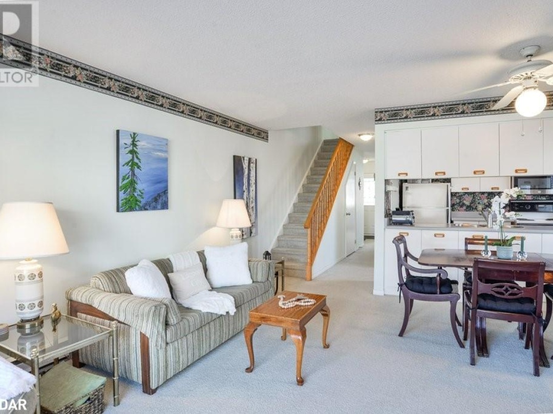 31 Laguna Parkway Unit# 1, Lake Simcoe