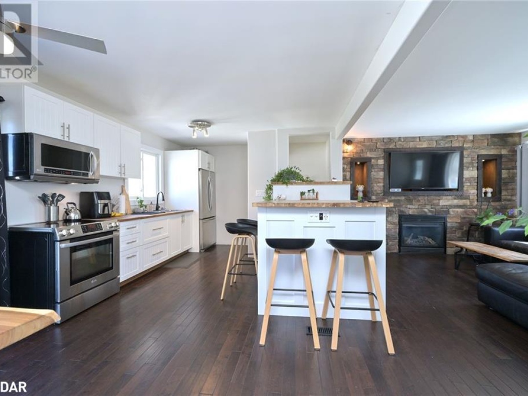 5653 12 Highway, Ramara