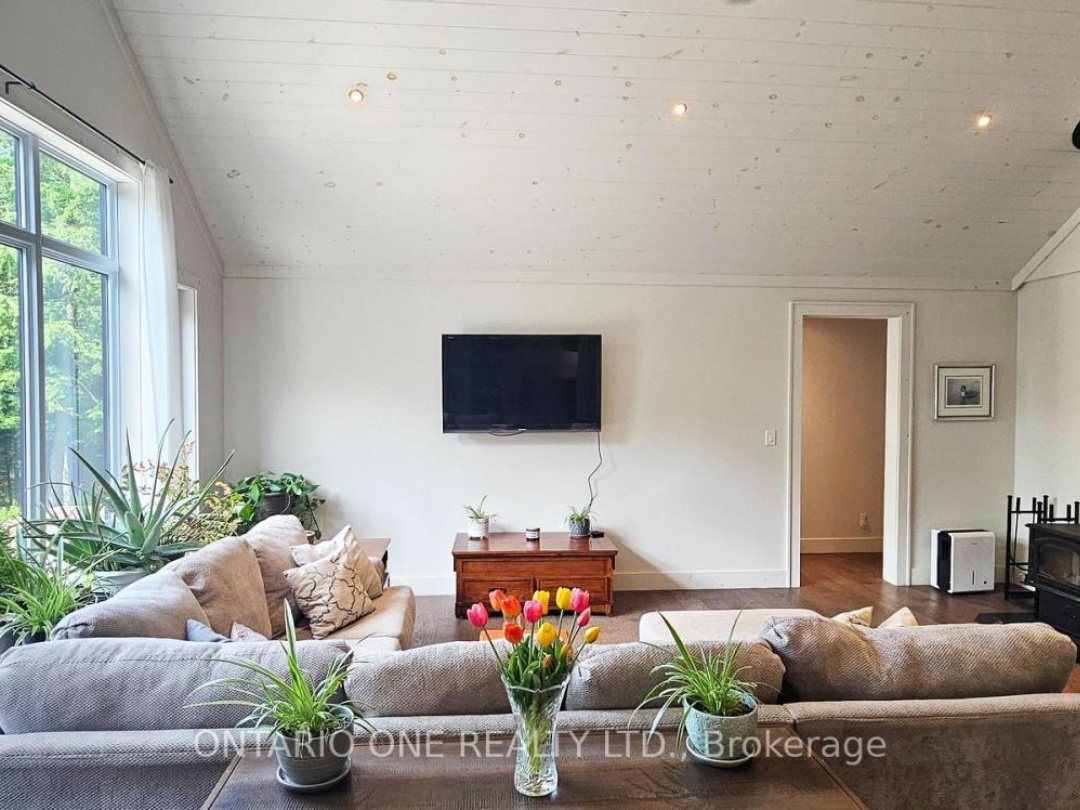 1698 REAY ROAD, 