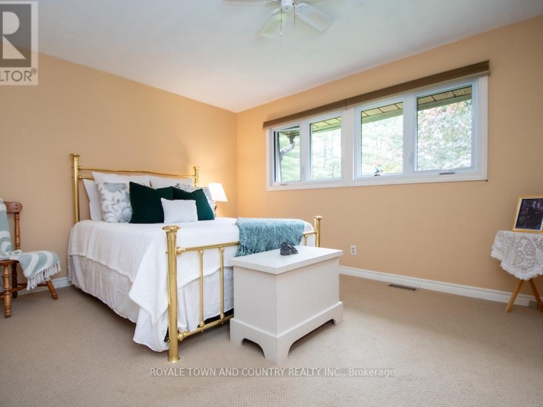 1304 NORTH SHORE ROAD, 