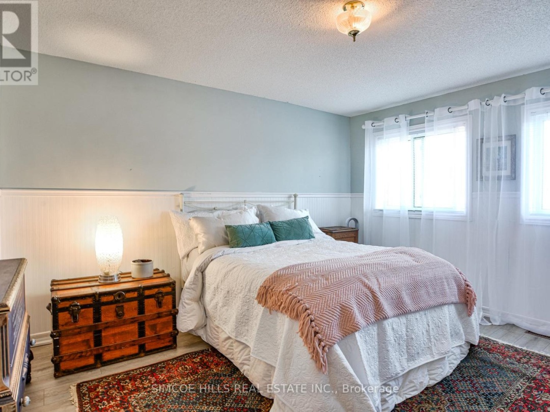 17 - 492 LACLIE STREET, 