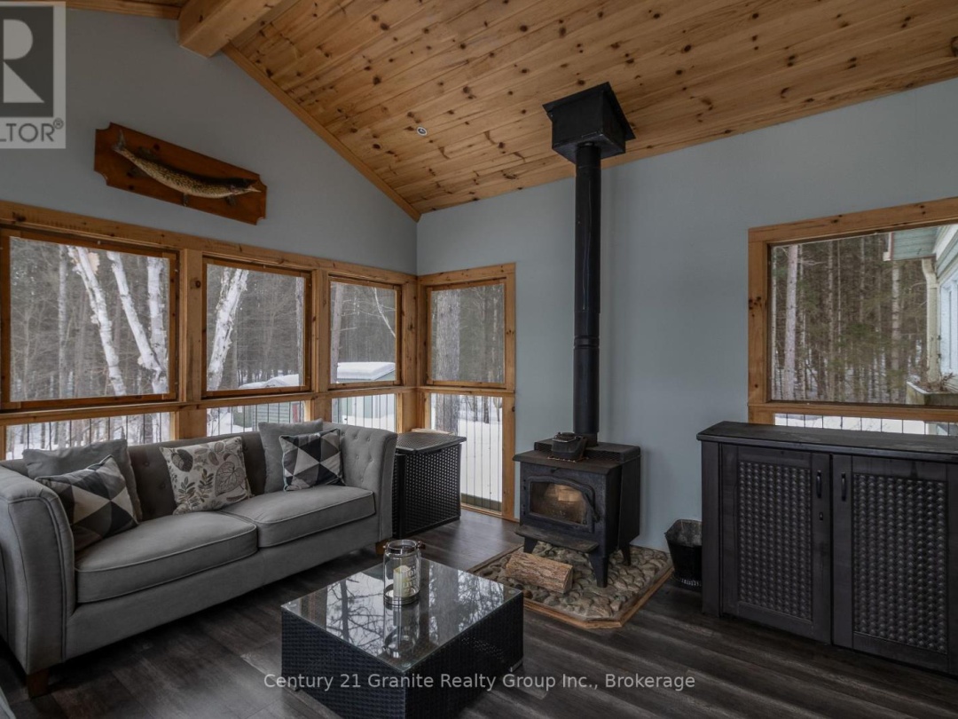 1047 Bonis Lane, Mountain Lake