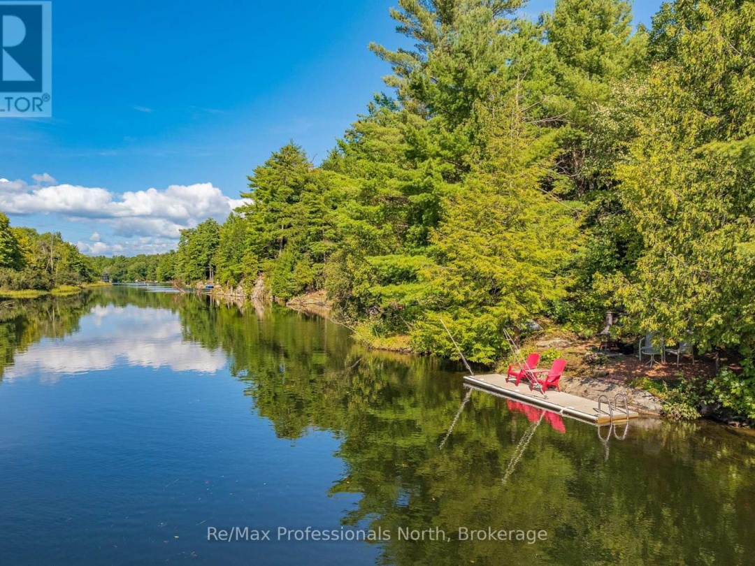 1005 LAIDLAW AVENUE, Severn River