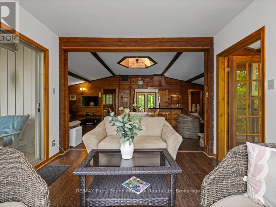 49 Bayshore Drive, Clear Lake