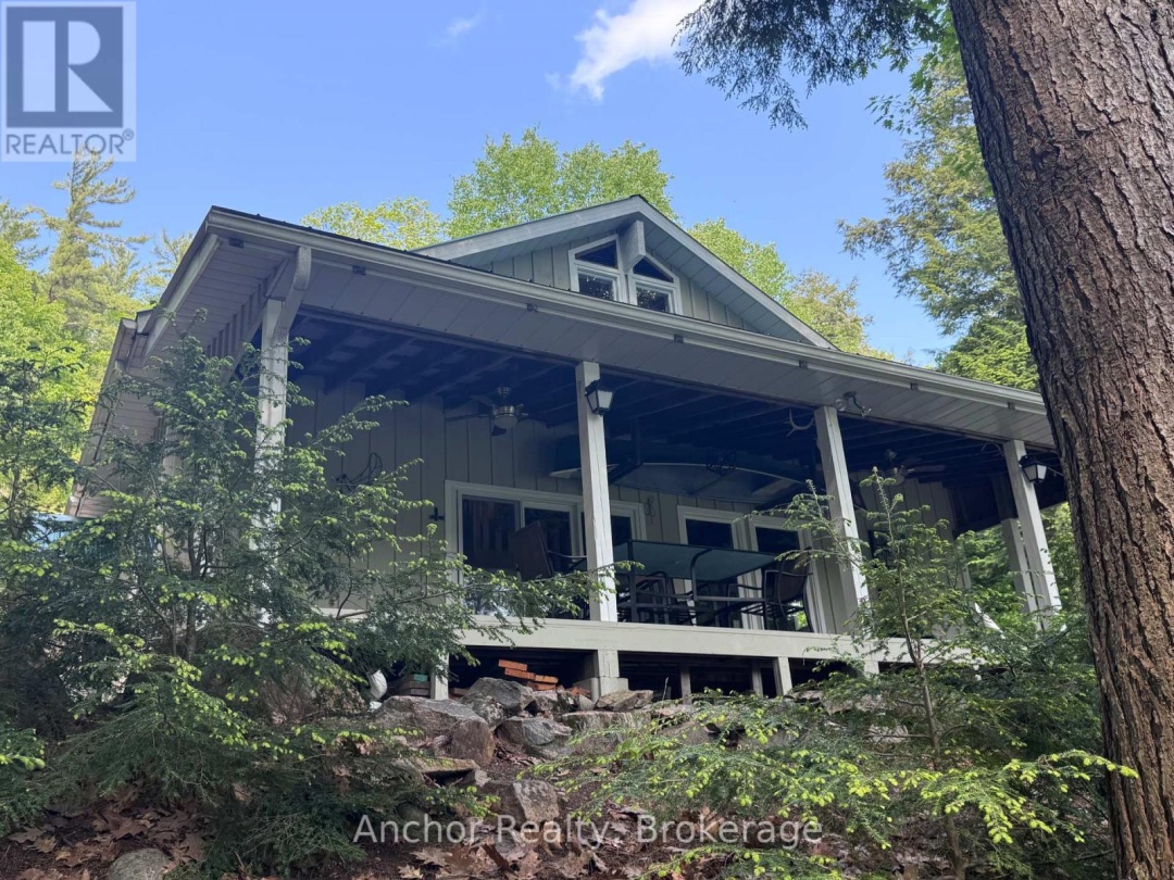 10469 LITTLE HAWK LAKE, 