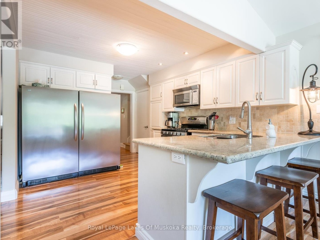 9 MOUNTVIEW AVENUE, 