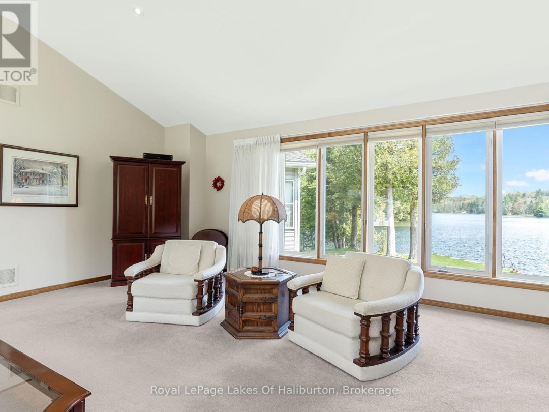 1089 PIONEER ROAD, Gooderham Lake