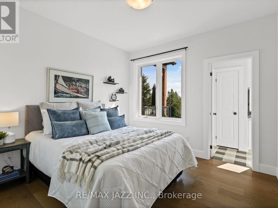 48 PLEASANT VIEW CRESCENT, 