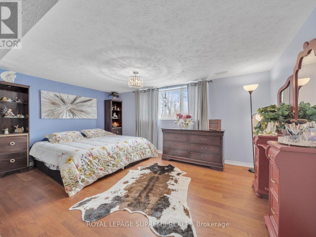 8740 12 Highway, Oro-Medonte