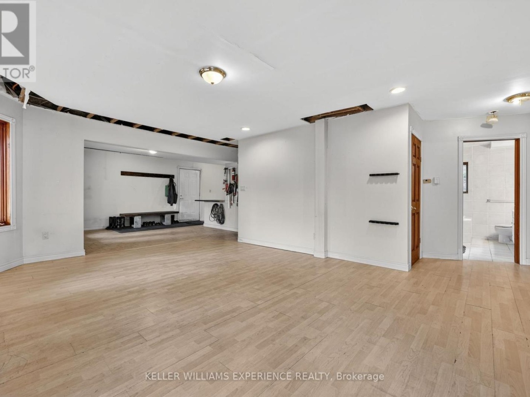 1115 SHERWOOD FOREST ROAD, Muskoka River