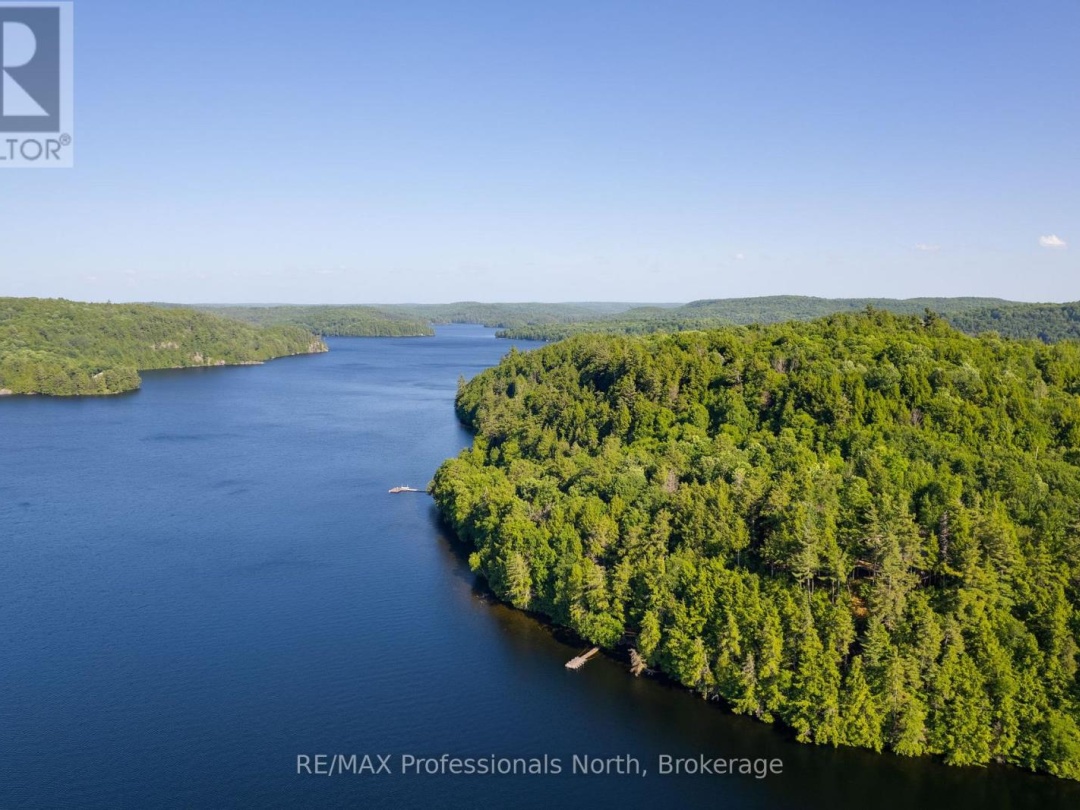 1055 BOXSTOVE POINT TRAIL, 