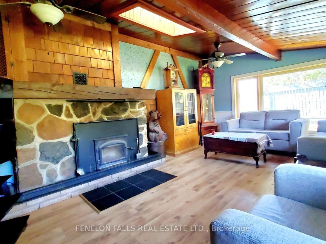 105 Cedarplank Road, Burnt Lake