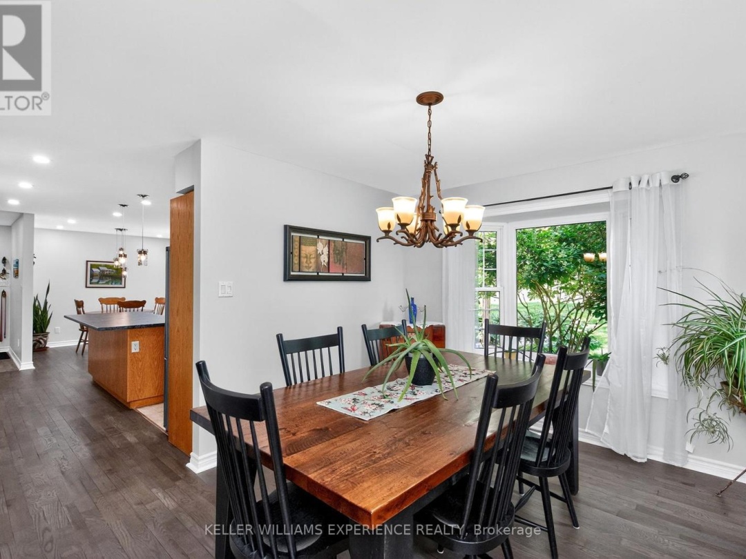 8 THATCHER PLACE, 